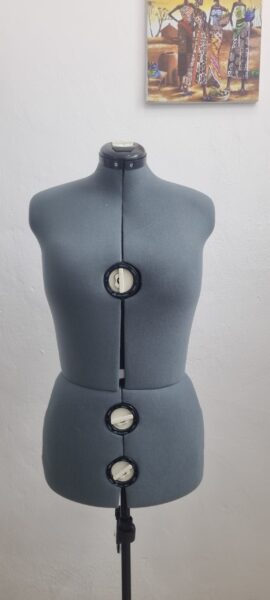 ADJUSTABLE DRESSFORM - Image 2
